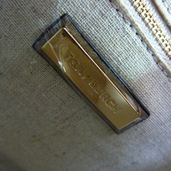 New Tory Burch Half-Moon Gray Leather Small Satchel/Shoulder/Crossbody Bag AUTH - Picture 11 of 13